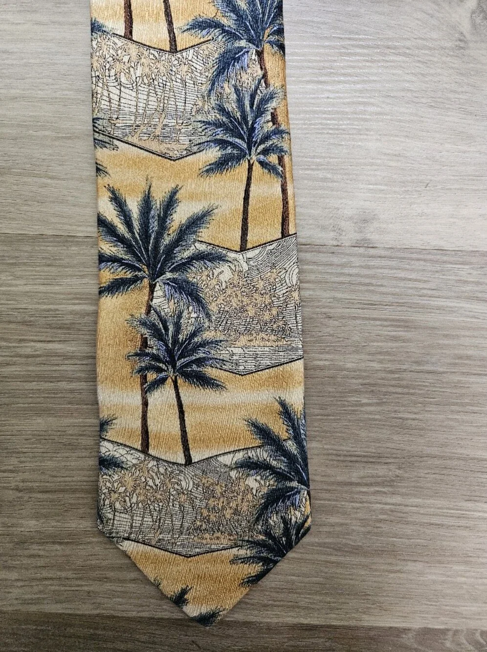 Tropical Americana Vintage 100% Silk Palm Tree Yellow Blue Neck Tie